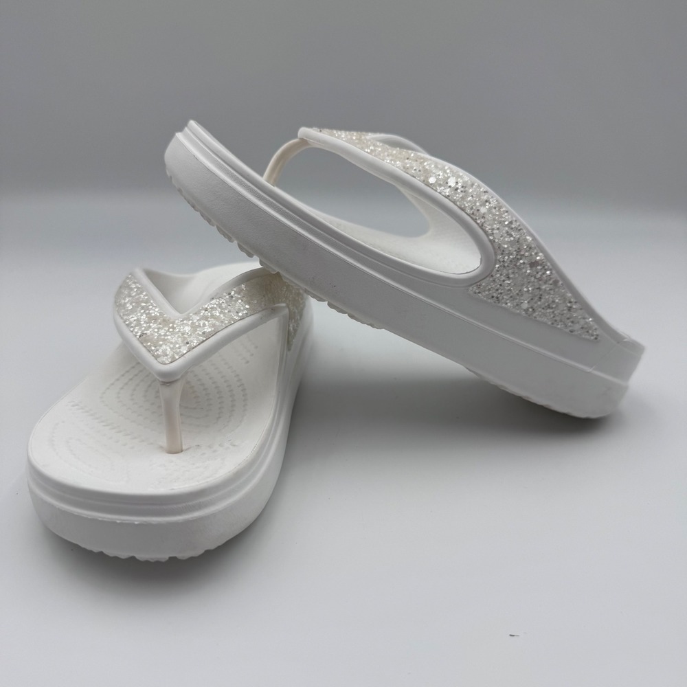 Crocs Classic Platform Glitter Flip Sandals White Silver Sparkle Womens Size 4